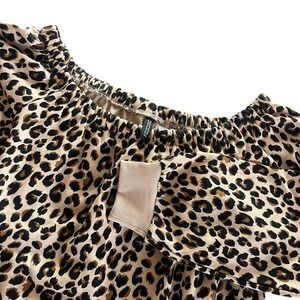 H&M Divided Women L Tan Black Leopard Print Off The Shoulder Sweatshirt Top Boho